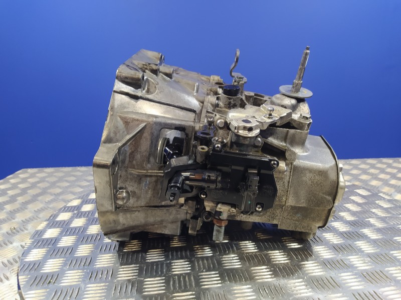 Recambio de caja cambios para peugeot 308 sw 1.6 hdi fap cat (9hz / dv6ted4) referencia OEM IAM 20EA01  