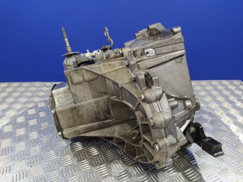 Recambio de caja cambios para peugeot 308 sw 1.6 hdi fap cat (9hz / dv6ted4) referencia OEM IAM 20EA01  