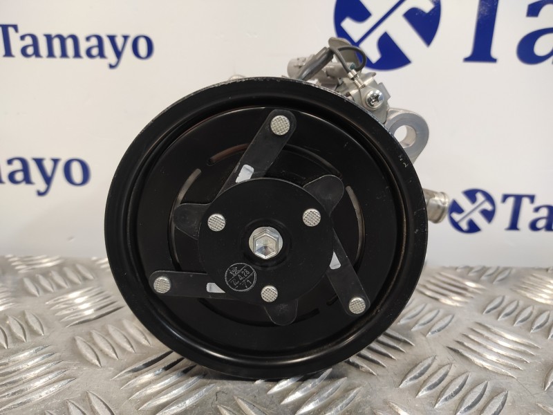 Recambio de bomba agua para toyota hilux pick up referencia OEM IAM 4181000040  