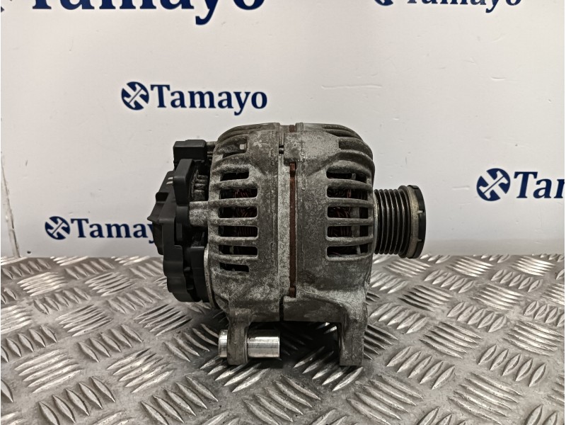 Recambio de alternador para volkswagen golf vi (5k1) referencia OEM IAM 03C903023A  0124525093