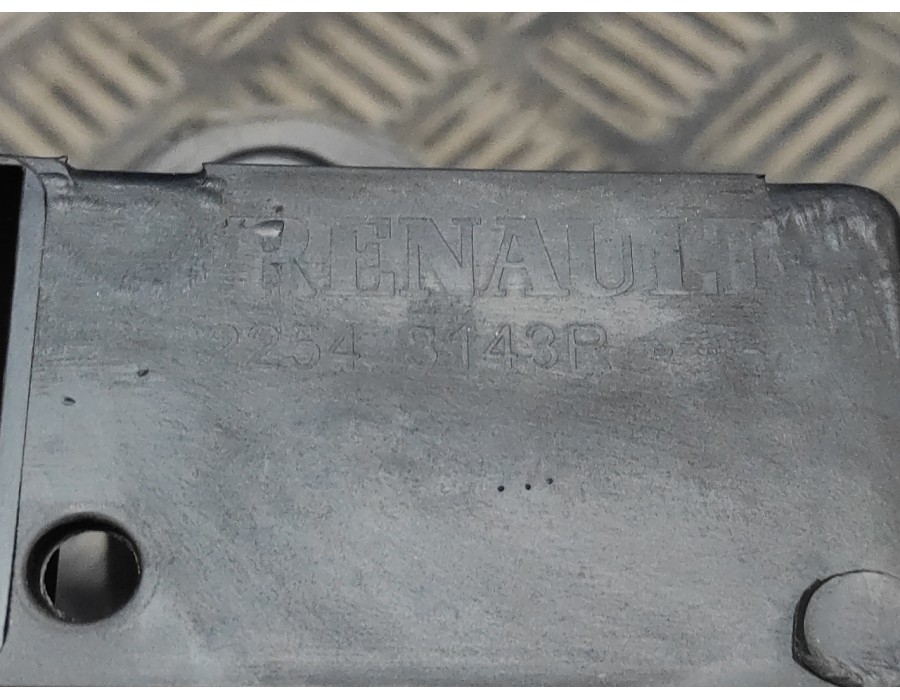Recambio de rejilla paragolpes central para renault espace v 1.6 dci diesel fap energy referencia OEM IAM 622548143R  