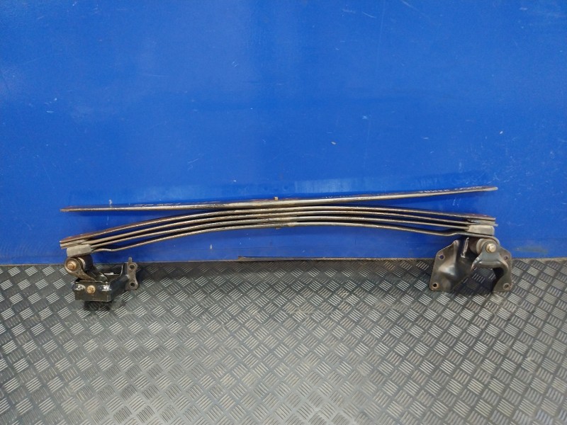 Recambio de ballesta trasera para ford transit, caja cerr. largo 95 referencia OEM IAM VYC155560AC  