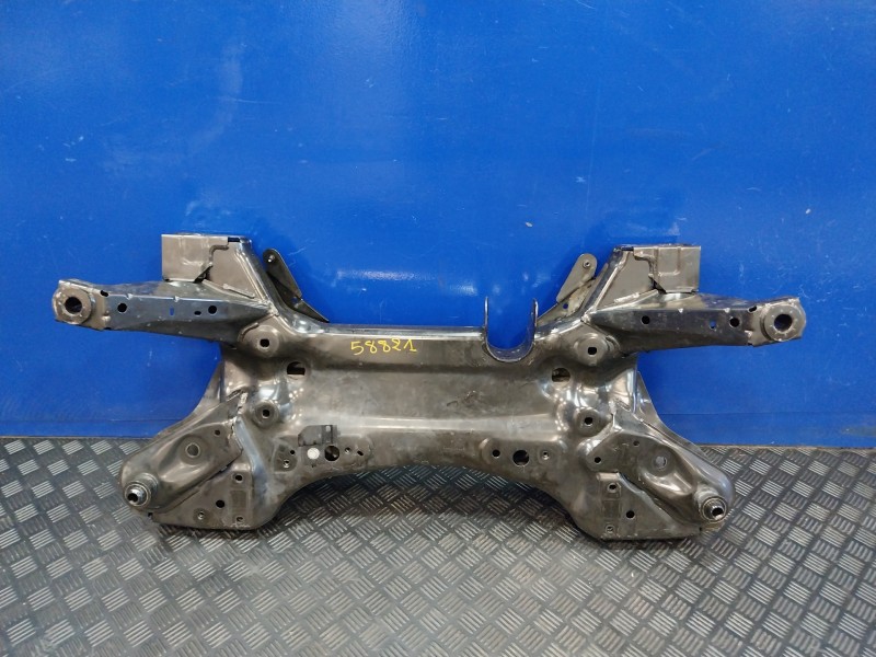 Recambio de puente delantero para nissan interstar m1 fm referencia OEM IAM 09452207  