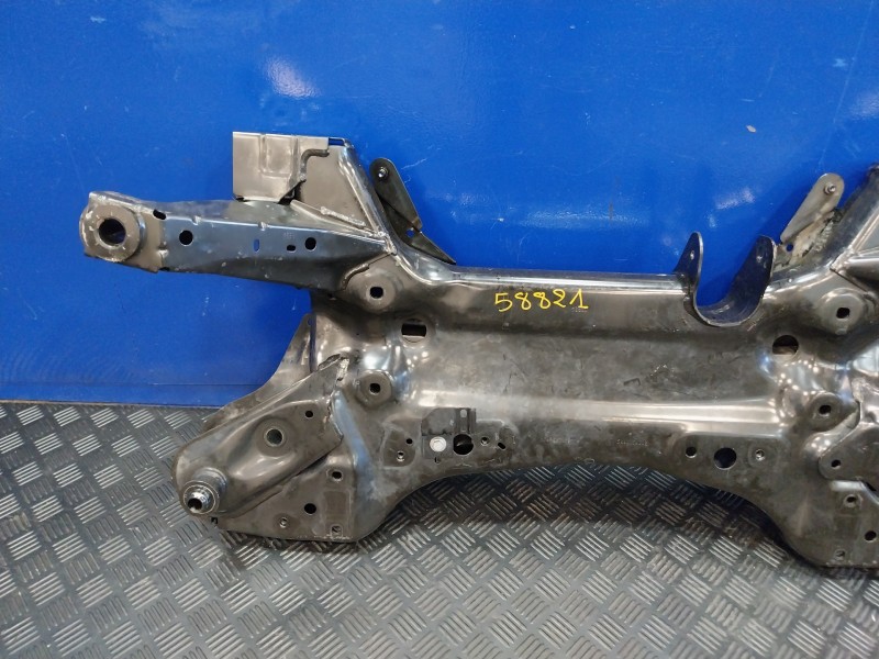 Recambio de puente delantero para nissan interstar m1 fm referencia OEM IAM 09452207  