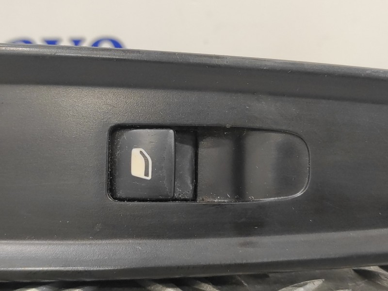 Recambio de mando elevalunas delantero derecho para citroën c4 coupe 1.6 16v hdi referencia OEM IAM 9651465677  