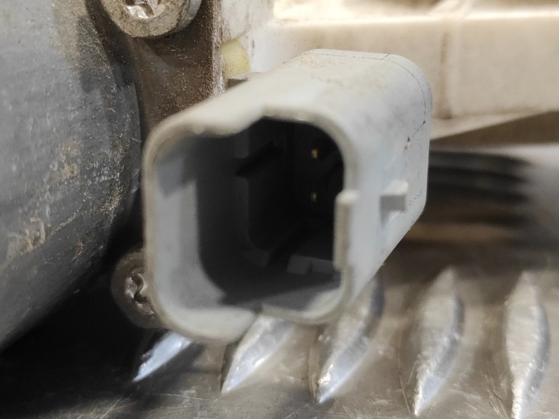 Recambio de elevalunas delantero izquierdo para nissan micra (k12e) referencia OEM IAM 0130822202  