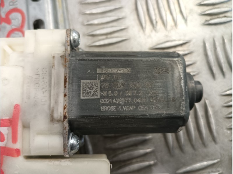 Recambio de elevalunas trasero derecho para peugeot 308 1.6 blue-hdi fap referencia OEM IAM 9825710480  