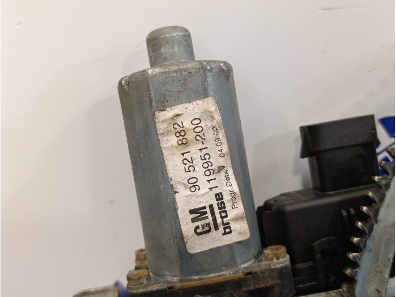 Recambio de elevalunas delantero derecho para opel astra g berlina 2.0 dti referencia OEM IAM 90521882  119951200