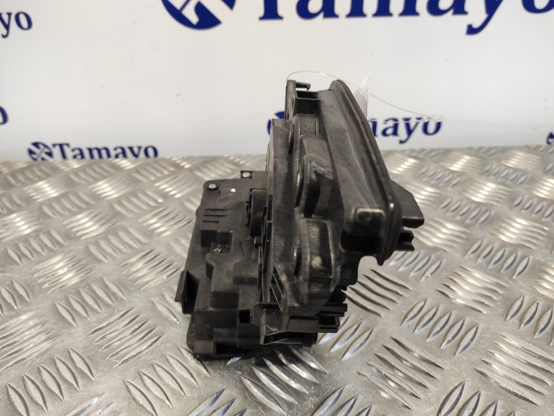 Recambio de cerradura puerta delantera derecha para bmw serie 2 gran tourer (f46) referencia OEM IAM  728193410 18283810