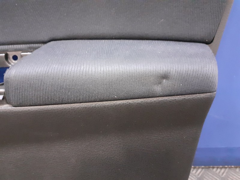 Recambio de guarnecido puerta delantera derecha para subaru forester s12 xs classic referencia OEM IAM 94213SC060  