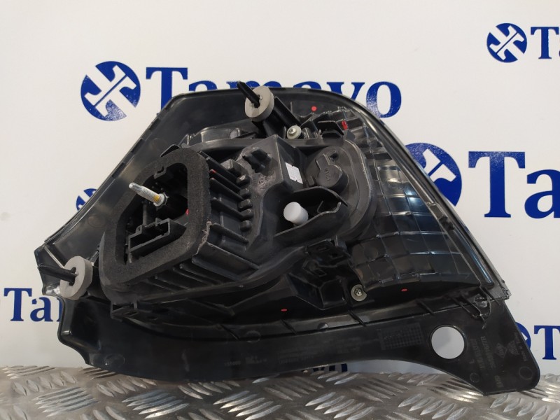 Recambio de piloto trasero izquierdo para renault twingo iii 1.0 sce referencia OEM IAM 265551677R  