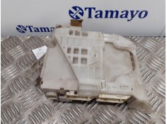 Recambio de caja reles / fusibles para toyota prius (nhw30) 1.8 16v cat referencia OEM IAM 8273047510   2