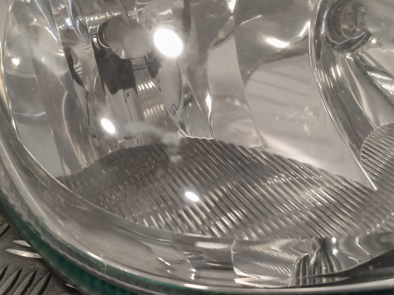 Recambio de faro derecho para mercedes-benz clase a (w168) 1.9 cat referencia OEM IAM A1688201861  0301192202
