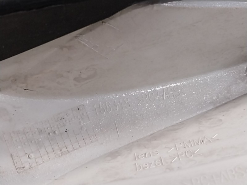 Recambio de piloto trasero izquierdo para opel insignia berlina 2.0 cdti cat referencia OEM IAM 168348  