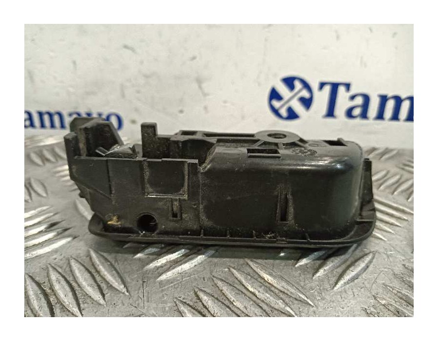 Recambio de maneta interior delantera derecha para toyota corolla verso (r1) referencia OEM IAM 692050F010  
