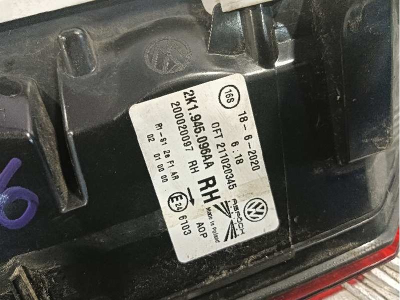 Recambio de piloto trasero derecho para volkswagen caddy furgón/kombi referencia OEM IAM   2K1945257B