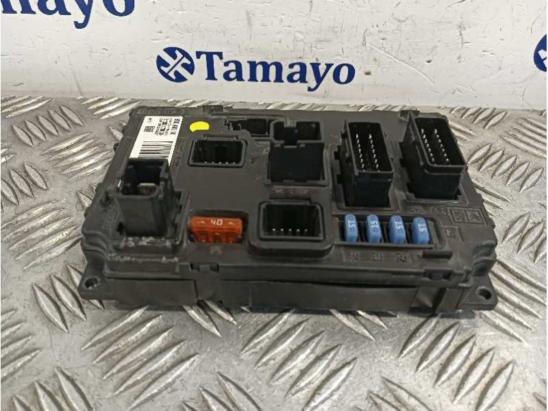 Recambio de caja reles / fusibles para peugeot 407 2.0 16v cat referencia OEM IAM 9655471980 BSCA0200 A120017003H