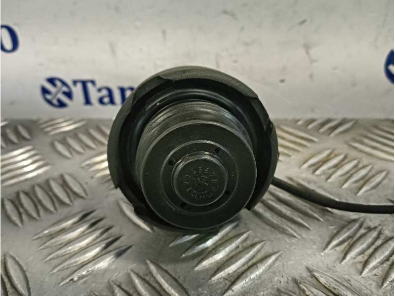 Recambio de tapon combustible para volkswagen caddy furgón/kombi referencia OEM IAM   