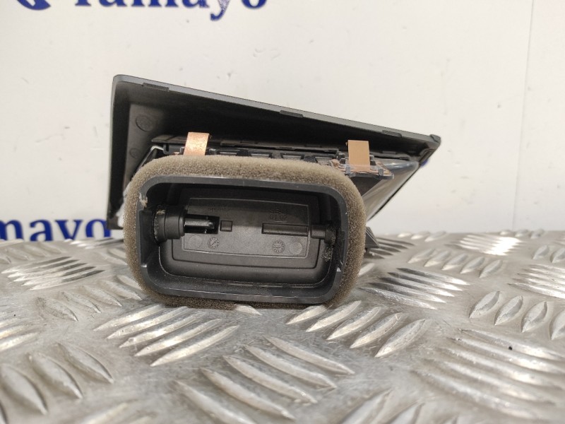 Recambio de rejilla aireador tablier para bmw serie 2 gran tourer (f46) referencia OEM IAM   518798