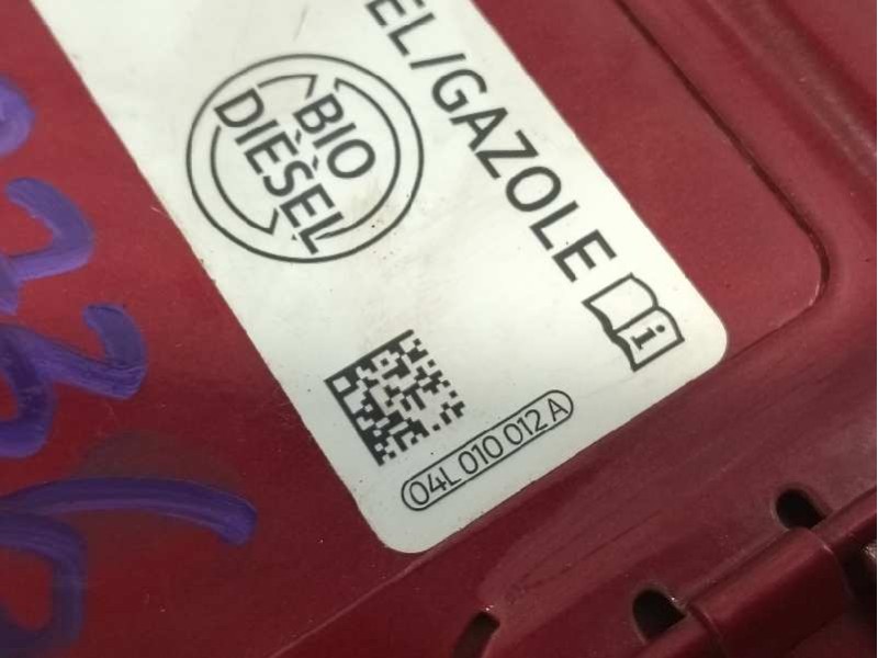 Recambio de tapa exterior combustible para volkswagen caddy furgón/kombi referencia OEM IAM   04L010012A