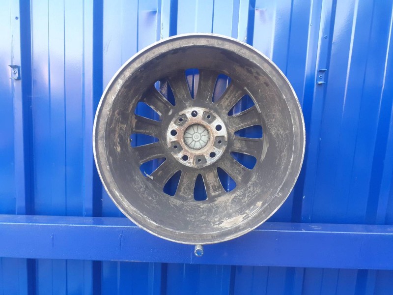 Recambio de llanta para bmw serie 3 berlina (e90) referencia OEM IAM 6783628  