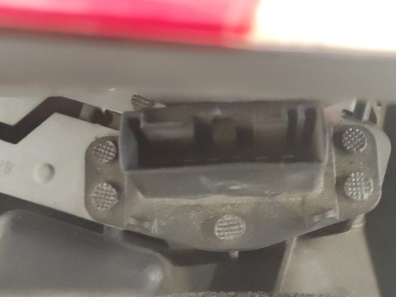 Recambio de piloto trasero izquierdo para bmw serie 3 berlina (e46) 2.0 16v diesel cat referencia OEM IAM   