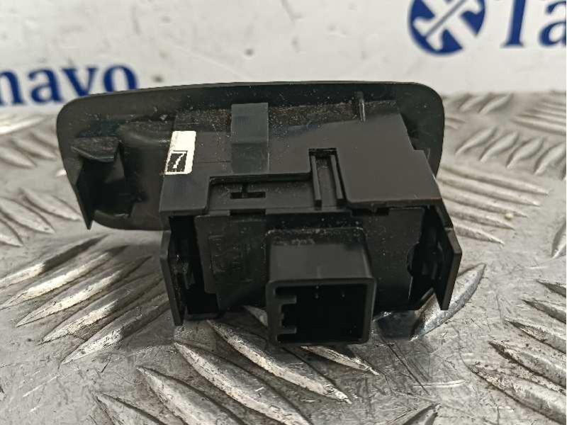 Recambio de mando elevalunas trasero derecho para toyota corolla verso (r1) referencia OEM IAM 54035228  