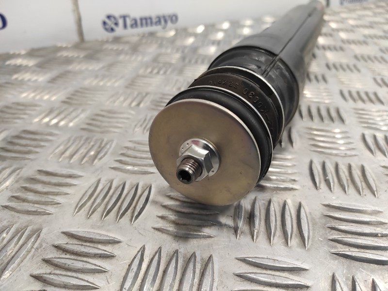 Recambio de amortiguador trasero derecho para toyota yaris cross cross (xp210) referencia OEM IAM 485300DF90  