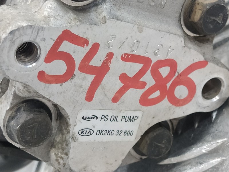 Recambio de bomba direccion para kia carens 2.0 crdi referencia OEM IAM 0K2KC32600  