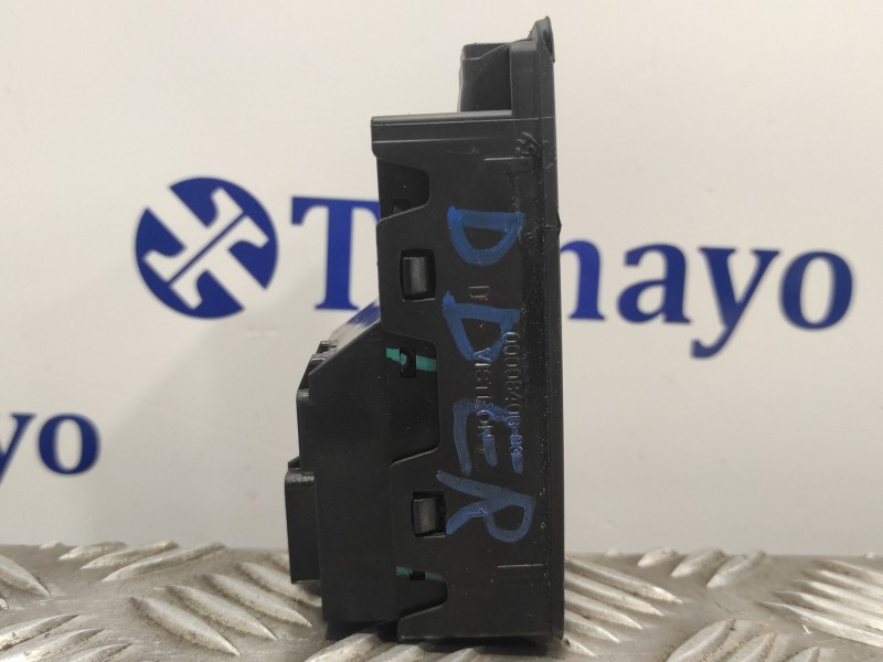 Recambio de mando elevalunas delantero derecho para opel insignia berlina 2.0 cdti cat referencia OEM IAM 13222229  