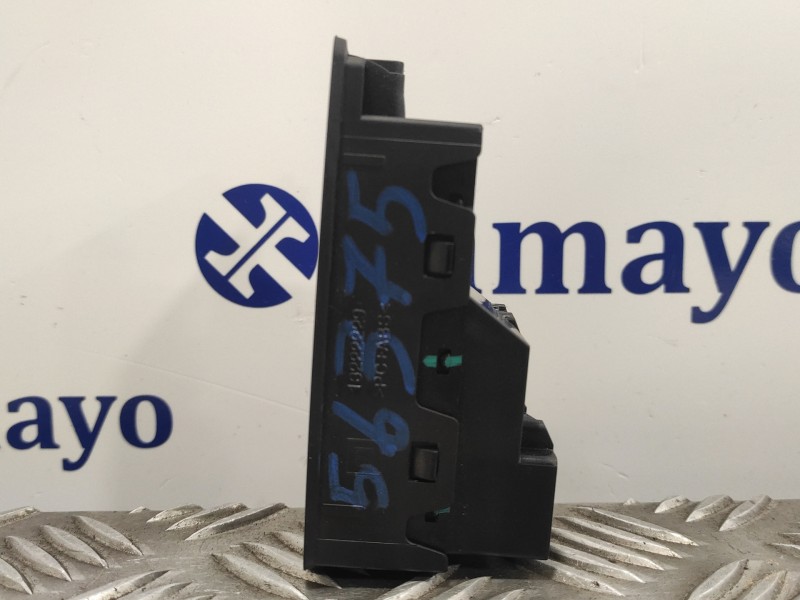 Recambio de mando elevalunas delantero derecho para opel insignia berlina 2.0 cdti cat referencia OEM IAM 13222229  