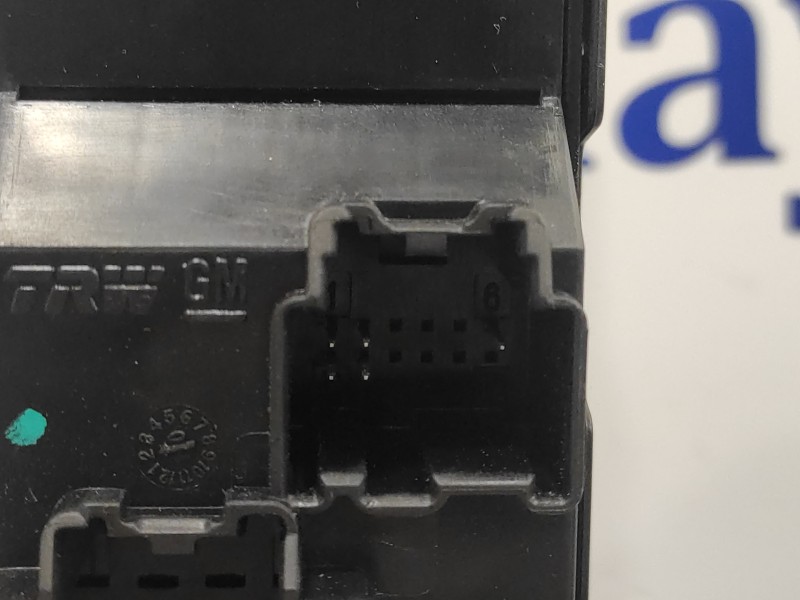 Recambio de mando elevalunas delantero derecho para opel insignia berlina 2.0 cdti cat referencia OEM IAM 13222229  