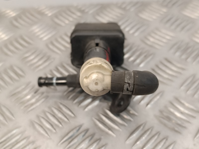 Recambio de limpia faros xenon para mazda 6 lim. (gh) 2.0 turbodiesel cat referencia OEM IAM GS1F5182Y  