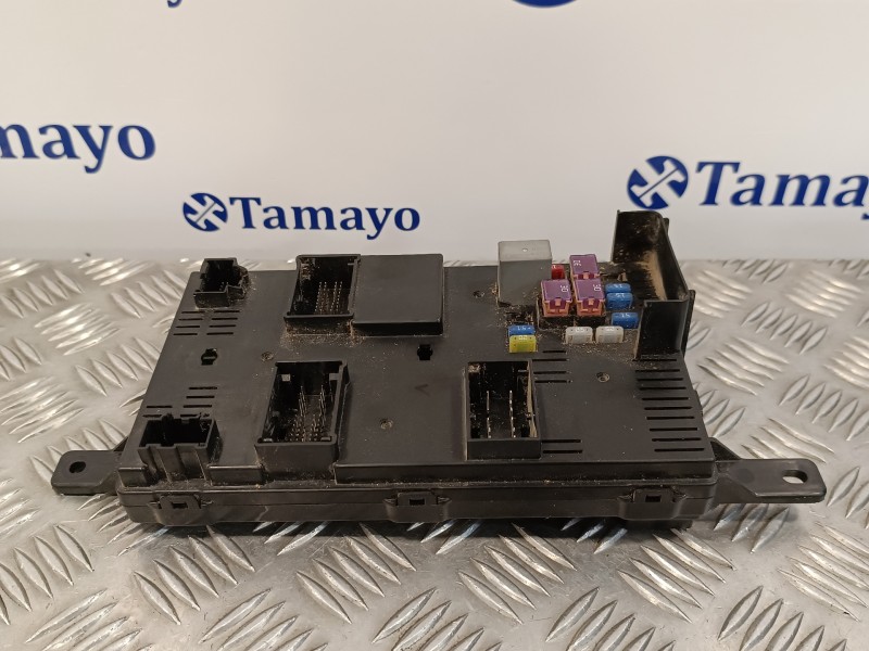 Recambio de caja reles / fusibles para kia carnival 2.9 crdi cat referencia OEM IAM 919584D0800H  