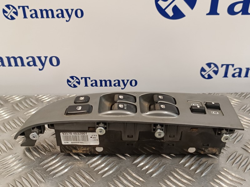 Recambio de mando elevalunas delantero izquierdo para kia carnival 2.9 crdi cat referencia OEM IAM 935704D3200T  