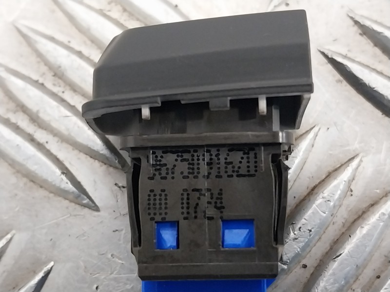 Recambio de warning para peugeot 208 1.2 12v e-vti referencia OEM IAM 96750916ZD  