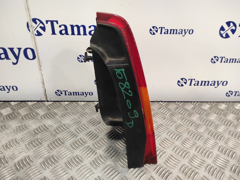 Recambio de piloto trasero derecho para dacia logan referencia OEM IAM 8200211019 62420801 89030062