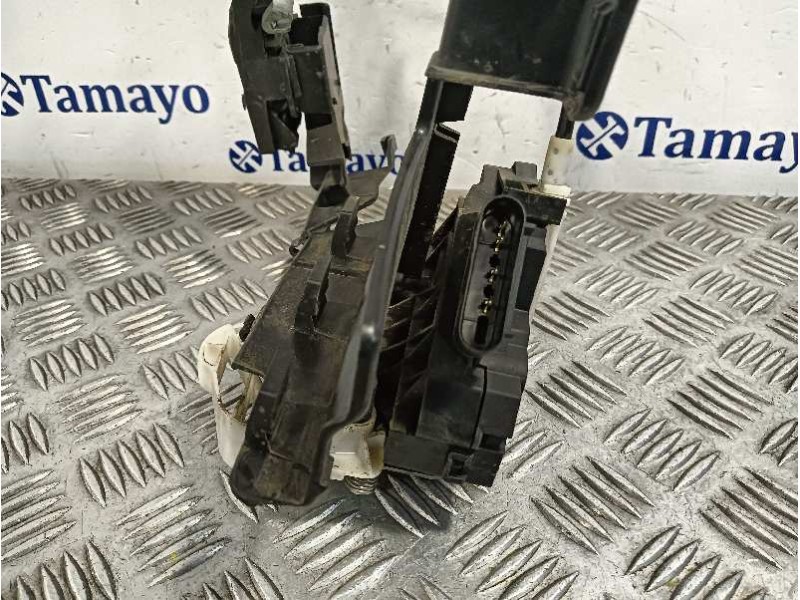 Recambio de cerradura puerta delantera derecha para ford fiesta (ccn) referencia OEM IAM 8A6AA21812  8A61A21978A