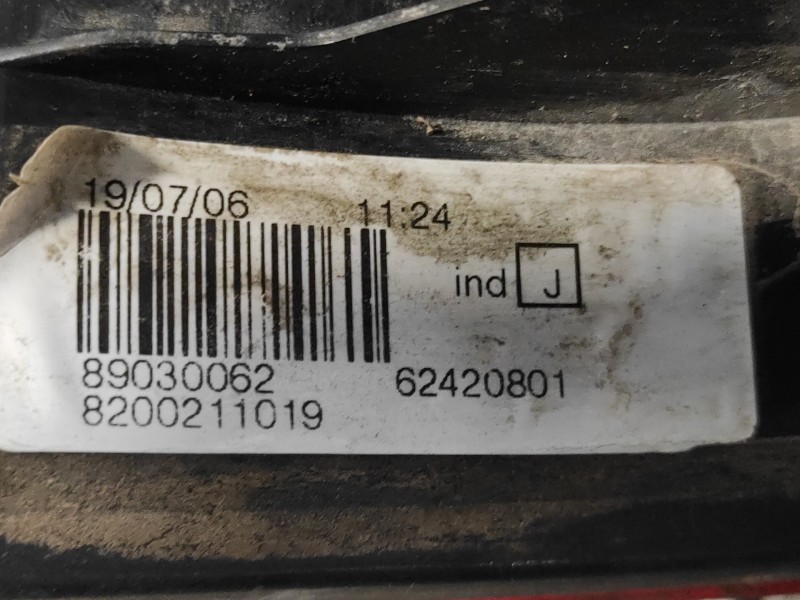 Recambio de piloto trasero derecho para dacia logan referencia OEM IAM 8200211019 62420801 89030062