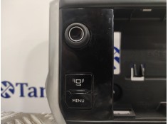 Recambio de consola central para peugeot 208 1.2 12v e-vti referencia OEM IAM 9672846077TR   2