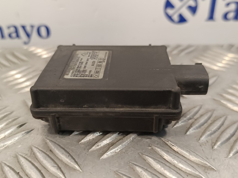 Recambio de modulo electronico para audi a4 avant (8e) 1.9 tdi referencia OEM IAM 8E0909511  