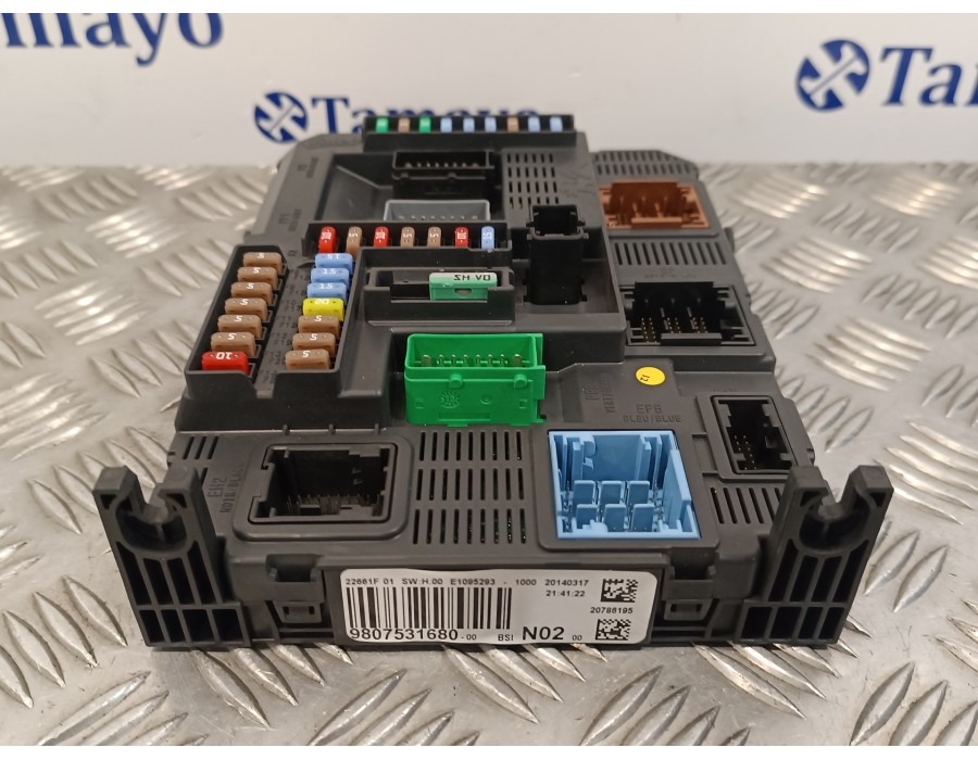 Recambio de caja reles / fusibles para peugeot 208 1.2 12v e-vti referencia OEM IAM 9807531680 22661F01 BSIN0200