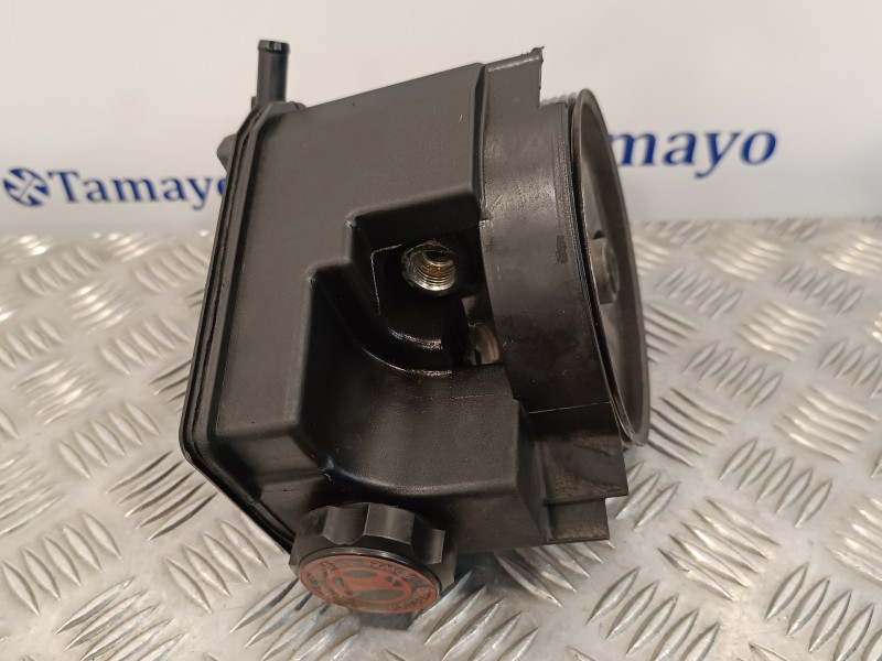 Recambio de bomba direccion para peugeot 206 berlina 1.1 referencia OEM IAM 9686525080  28240630