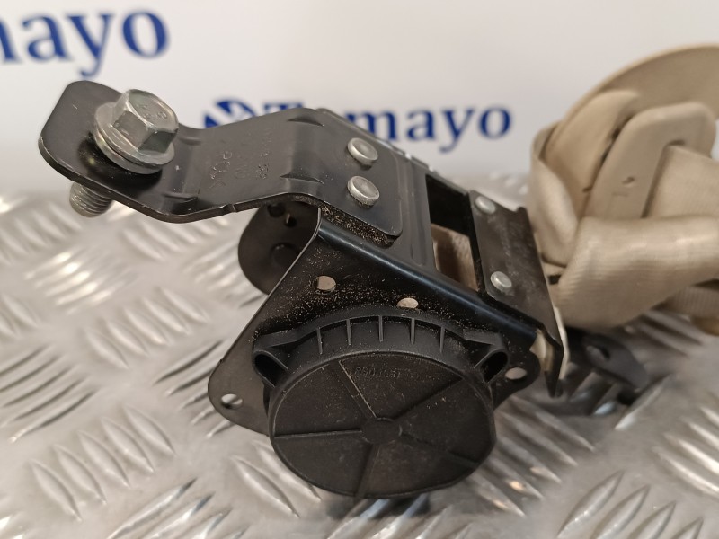 Recambio de cinturon seguridad trasero central para kia carnival 2.9 crdi cat referencia OEM IAM 898204D000  