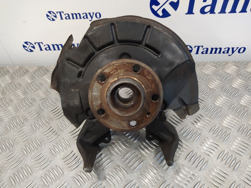 Recambio de mangueta delantera derecha para volkswagen polo (9n1) 1.4 tdi referencia OEM IAM 6Q0615312D  