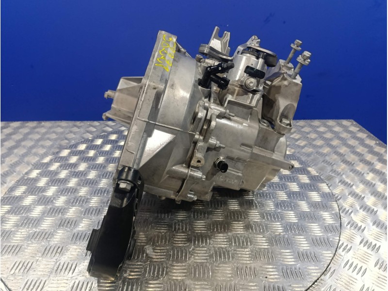 Recambio de caja cambios para opel zafira tourer referencia OEM IAM F40MYJ  