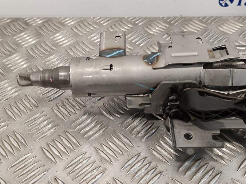 Recambio de columna direccion para peugeot 208 1.2 12v e-vti referencia OEM IAM 1811933103  