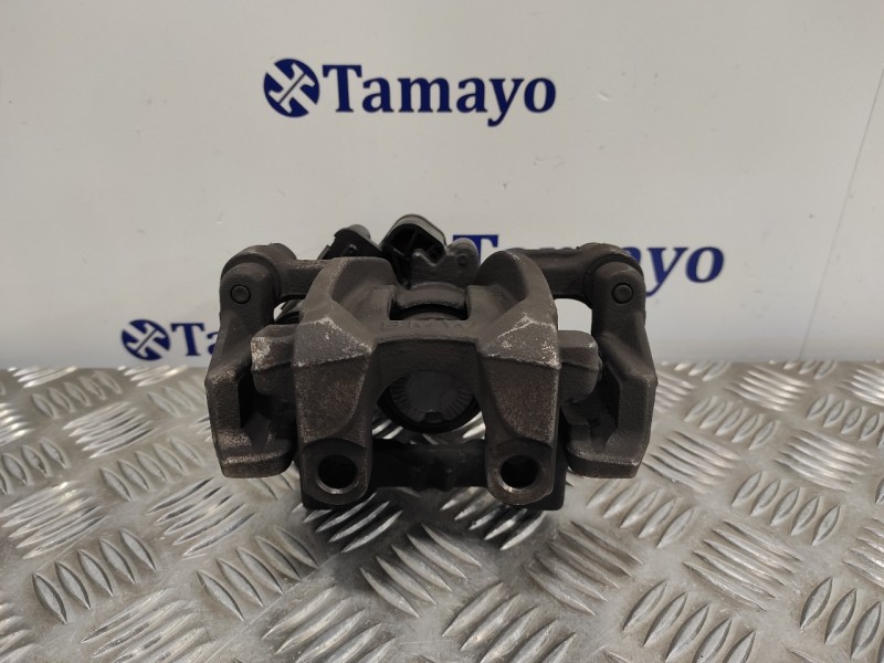 Recambio de pinza freno trasera derecha para bmw serie 2 gran tourer (f46) referencia OEM IAM   679895806