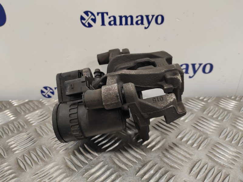 Recambio de pinza freno trasera derecha para bmw serie 2 gran tourer (f46) referencia OEM IAM   679895806