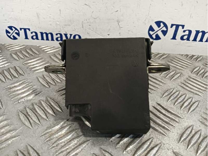 Recambio de cerradura maletero / porton para volkswagen caddy furgón/kombi referencia OEM IAM   